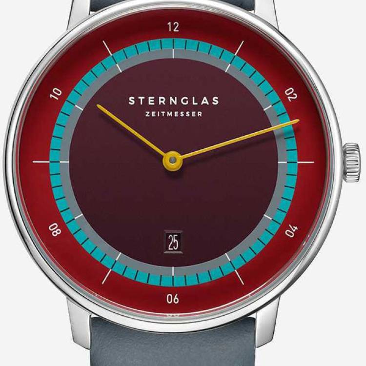 Sternglas Watch Naos XS Edition Argo Red
