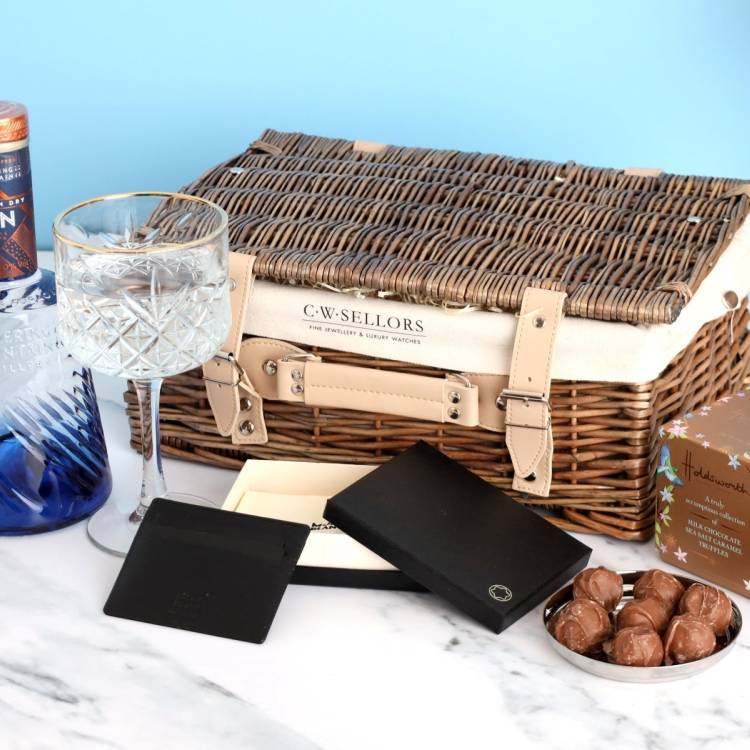 The Dovedale Hamper