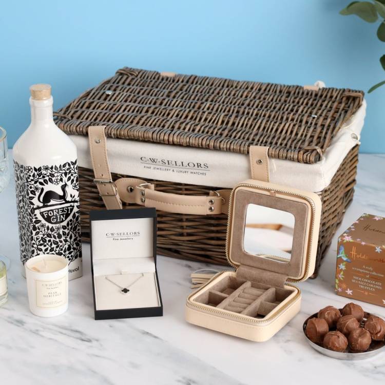 The Ladybower Hamper