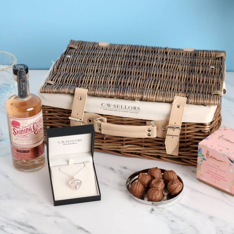 The Lovers Walk Hamper